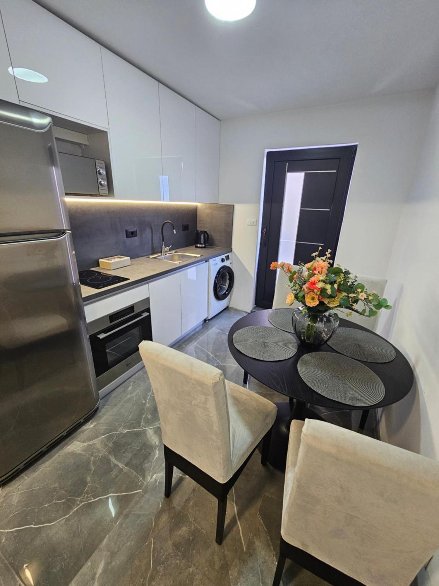 מאקרסקה Apartmani Matija מראה חיצוני תמונה