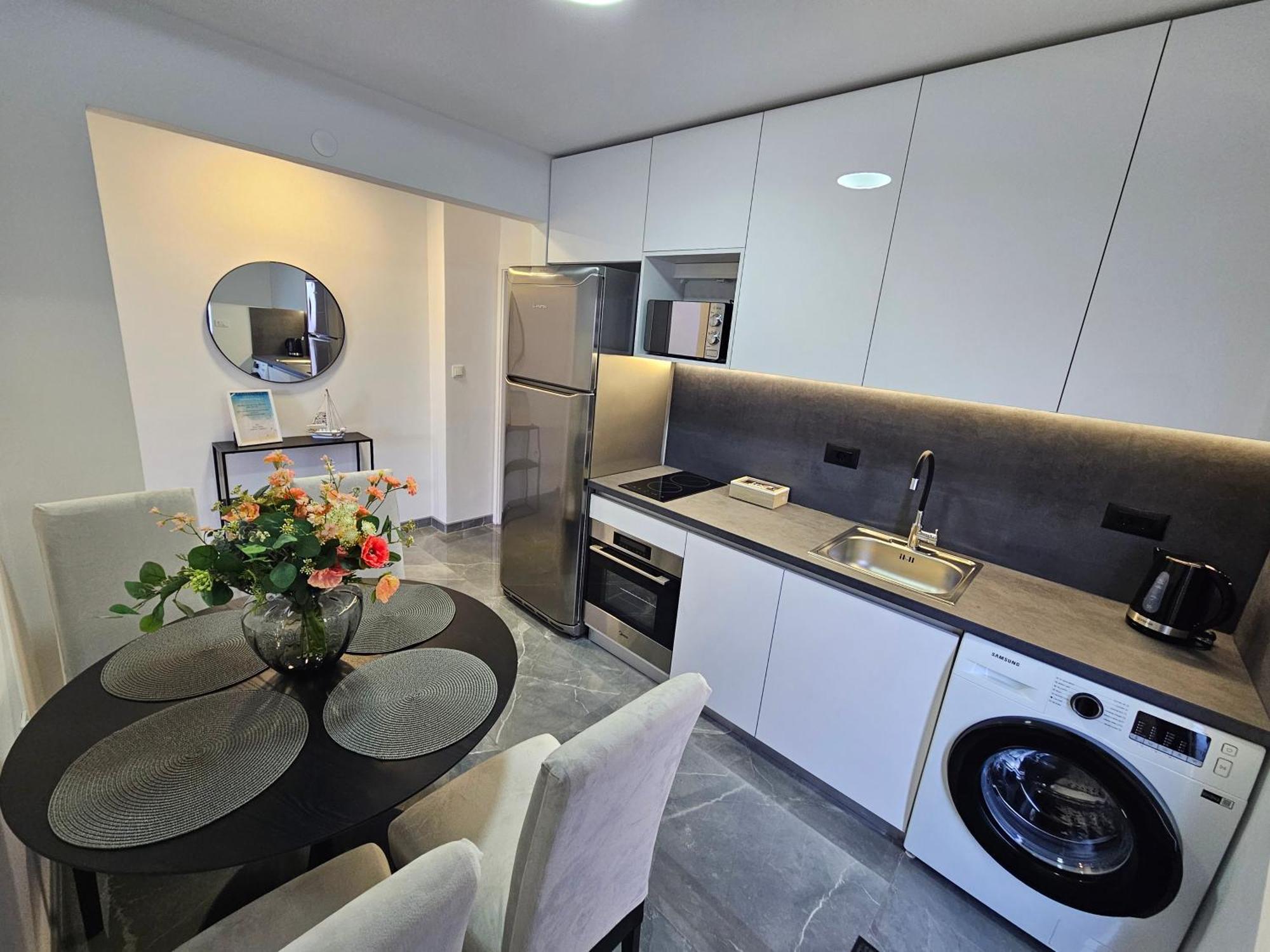 מאקרסקה Apartmani Matija מראה חיצוני תמונה